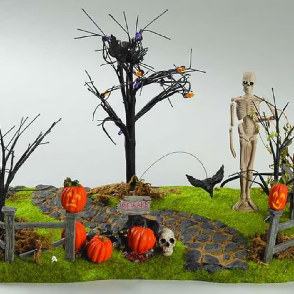 NWT Department56 Village Accessories “Creepy Front Yard”